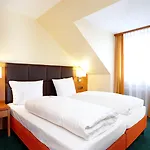 Gruenwald 3* Munich